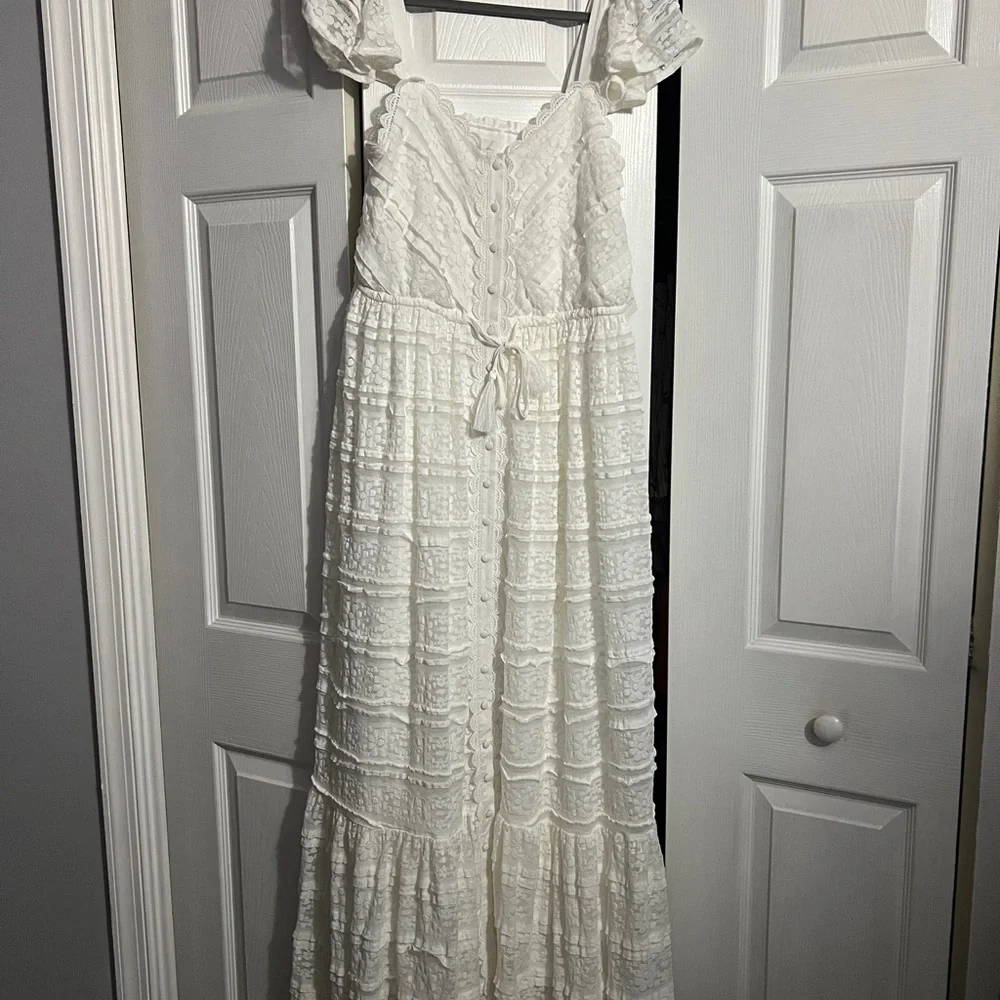 Gorgeous Elegant White Lace Maxi Dress - Picture 1 of 16